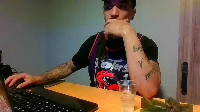 BigWayneBabyXXX online show from March 15, 2026, 4:07 am