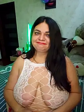 littleRikka online show from April 11, 2026, 7:51 pm