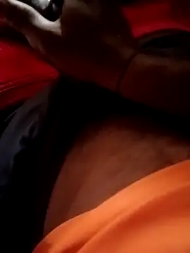 Snapshot of Bengali_BULL1 chatting on October 24, 2025, 11:06 am Bengali BULL1 online show from October 24, 2025, 11:06 am