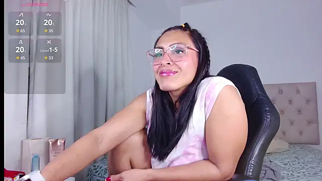 Snapshot of ms_freyax chatting on October 24, 2025, 2:41 am ms freyax online show from October 24, 2025, 2:41 am