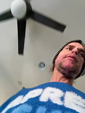 Snapshot of rusharizona chatting on January 1, 2025, 7:10 pm rusharizona online show from January 1, 2025, 7:10 pm