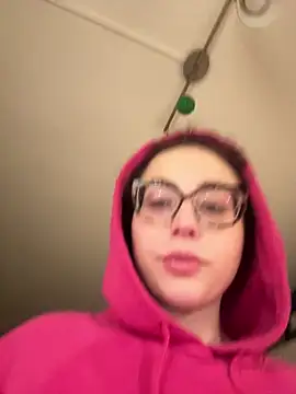 ladyturtle online show from March 21, 2026, 8:23 pm