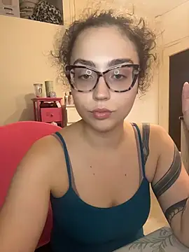 ladyturtle online show from June 21, 2026, 8:00 pm