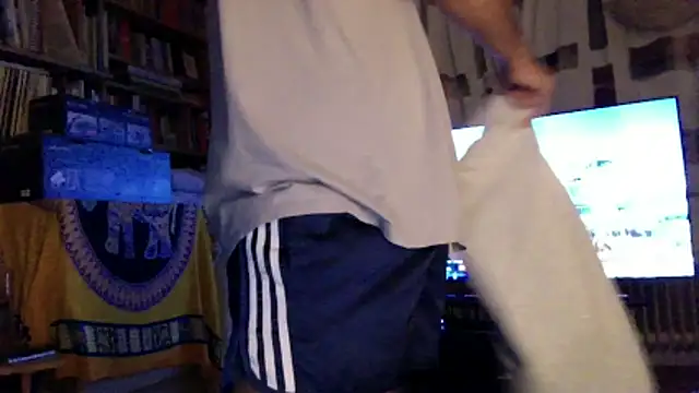 Snapshot of fuckerplayer1 chatting on February 9, 2026, 10:47 pm fuckerplayer1 online show from February 9, 2026, 10:47 pm