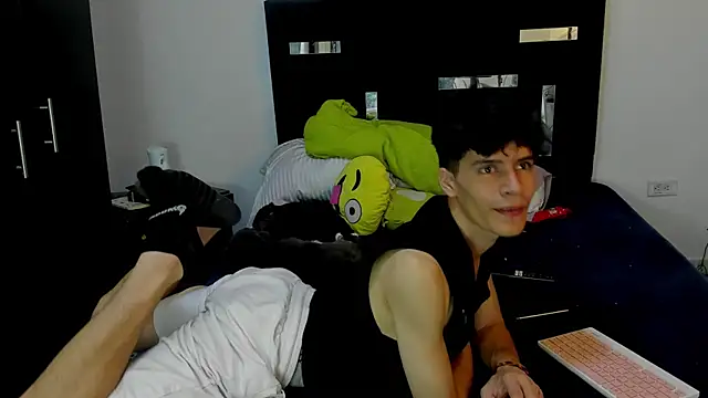 Snapshot of Dimitrixxx__ chatting on February 28, 2026, 10:55 pm Dimitrixxx online show from February 28, 2026, 10:55 pm