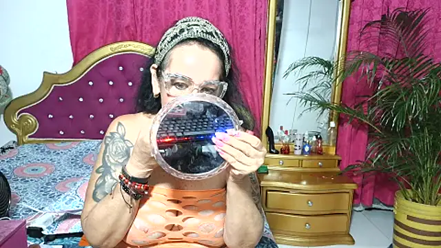 Snapshot of big_boobsmature chatting on October 10, 2025, 9:41 am big boobsmature online show from October 10, 2025, 9:41 am