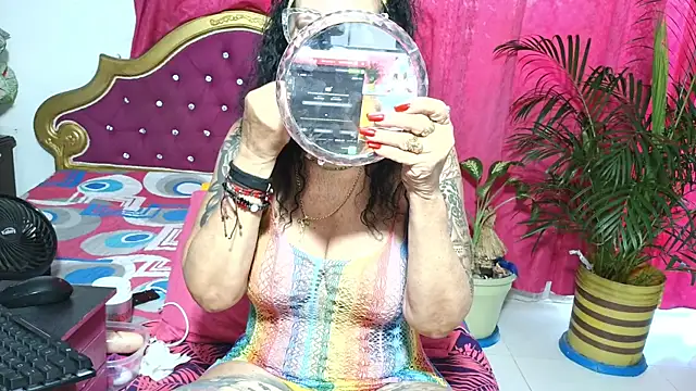 Snapshot of big_boobsmature chatting on November 7, 2025, 12:27 pm big boobsmature online show from November 7, 2025, 12:27 pm