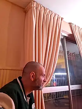 Snapshot of Perv10 chatting on December 18, 2025, 1:22 am Perv10 online show from December 18, 2025, 1:22 am