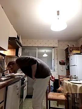 Snapshot of Perv10 chatting on January 7, 2026, 7:16 pm Perv10 online show from January 7, 2026, 7:16 pm