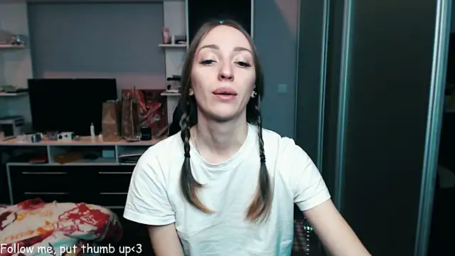 Snapshot of Natalimeowks chatting on December 30, 2024, 9:48 am Natalimeowks online show from December 30, 2024, 9:48 am
