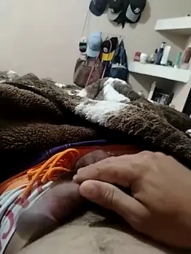 Snapshot of esefrank chatting on February 28, 2026, 3:57 pm esefrank online show from February 28, 2026, 3:57 pm