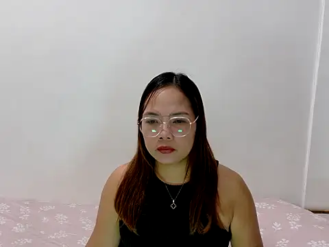 BURBERRY69 online show from June 1, 2026, 11:01 am