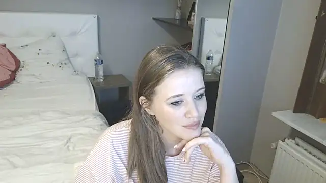 Snapshot of Neonstar chatting on February 28, 2026, 10:22 pm Neonstar online show from February 28, 2026, 10:22 pm