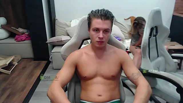 Sunny-Girl1 online show from October 17, 2025, 8:33 pm