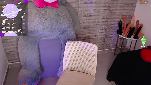 TinnaCobb online show from May 17, 2026, 10:22 am