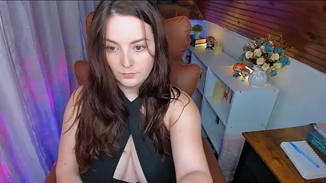 Snapshot of ErinMarshall chatting on October 1, 2025, 12:44 pm ErinMarshall online show from October 1, 2025, 12:44 pm