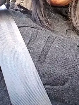 misscectito13 online show from April 8, 2026, 10:37 am