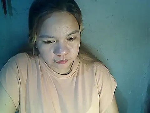 Snapshot of ambersmile chatting on February 10, 2026, 12:09 pm ambersmile online show from February 10, 2026, 12:09 pm