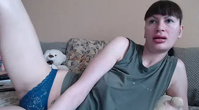 Snapshot of HotDreamm chatting on March 3, 2025, 11:44 am HotDreamm online show from March 3, 2025, 11:44 am