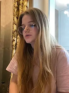 Snapshot of -MimmiLissa- chatting on February 20, 2026, 1:55 pm -MimmiLissa- online show from February 20, 2026, 1:55 pm