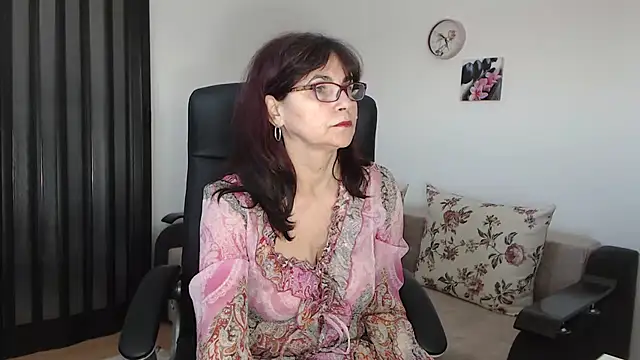 Snapshot of helua54 chatting on March 10, 2025, 8:26 am helua54 online show from March 10, 2025, 8:26 am