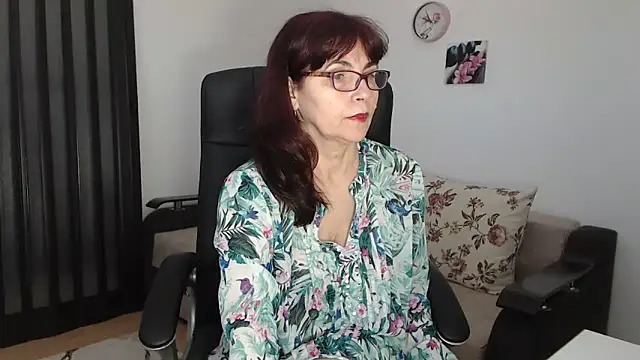 Snapshot of helua54 chatting on March 18, 2025, 8:03 am helua54 online show from March 18, 2025, 8:03 am