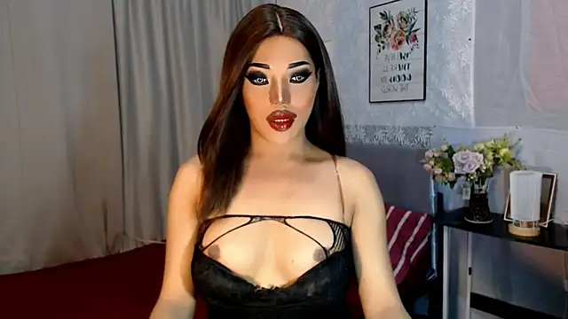 Snapshot of trixxielicious chatting on January 17, 2025, 12:52 pm trixxielicious online show from January 17, 2025, 12:52 pm