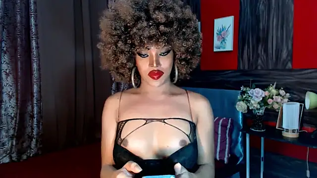 Snapshot of trixxielicious chatting on January 22, 2025, 5:38 pm trixxielicious online show from January 22, 2025, 5:38 pm