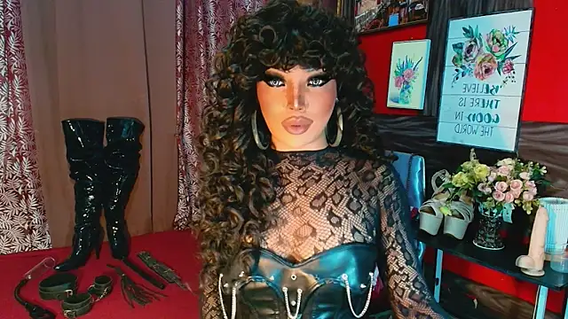 Snapshot of trixxielicious chatting on November 17, 2025, 12:55 pm trixxielicious online show from November 17, 2025, 12:55 pm