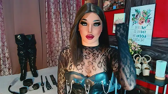 Snapshot of trixxielicious chatting on November 28, 2025, 7:38 pm trixxielicious online show from November 28, 2025, 7:38 pm