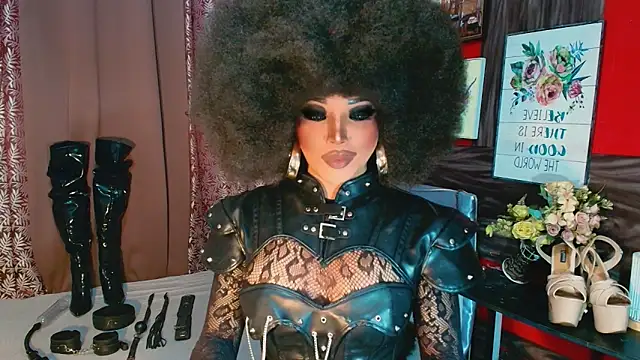 Snapshot of trixxielicious chatting on December 5, 2025, 6:15 pm trixxielicious online show from December 5, 2025, 6:15 pm