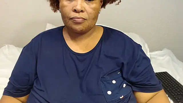 zandile online show from November 16, 2025, 8:14 pm