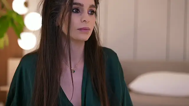 Snapshot of DoviaClaire chatting on January 16, 2026, 8:29 am DoviaClaire online show from January 16, 2026, 8:29 am