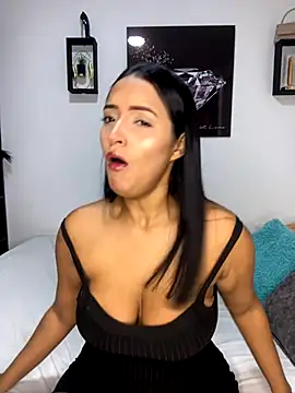 Shantal Lovee online show from November 8, 2025, 9:46 pm