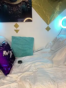 Shantal Lovee online show from December 16, 2025, 11:21 pm