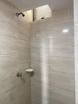 Snapshot of Shantal_Lovee chatting on February 7, 2026, 7:39 pm Shantal Lovee online show from February 7, 2026, 7:39 pm