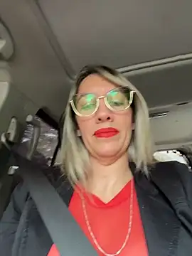 Snapshot of Gatitacarlita chatting on April 11, 2026, 6:12 pm Gatitacarlita online show from April 11, 2026, 6:12 pm