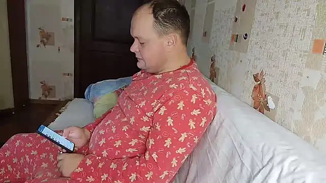 Snapshot of Dimka132 chatting on December 16, 2024, 11:22 am Dimka132 online show from December 16, 2024, 11:22 am