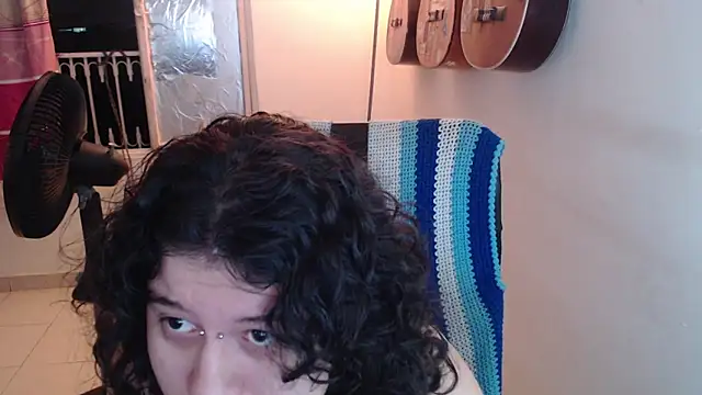 Smoke trip Alicia online show from December 17, 2025, 10:21 am