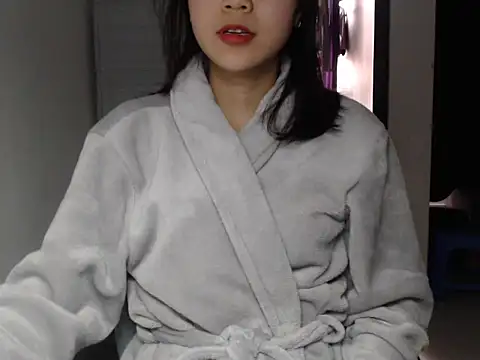 Snapshot of Bigg_Pussyy_Catt chatting on January 8, 2025, 7:34 am Bigg Pussyy Catt online show from January 8, 2025, 7:34 am