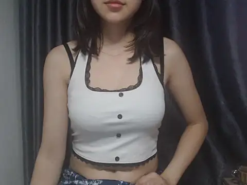 Snapshot of Bigg_Pussyy_Catt chatting on March 14, 2025, 8:42 am Bigg Pussyy Catt online show from March 14, 2025, 8:42 am