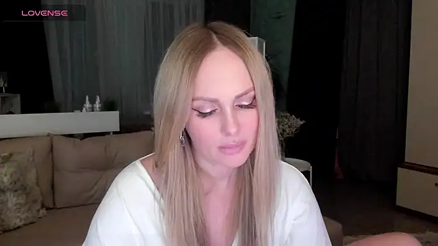 Libby Nora online show from February 12, 2025, 3:16 pm