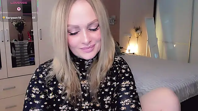 Snapshot of Libby_Nora chatting on February 9, 2026, 11:58 am Libby Nora online show from February 9, 2026, 11:58 am