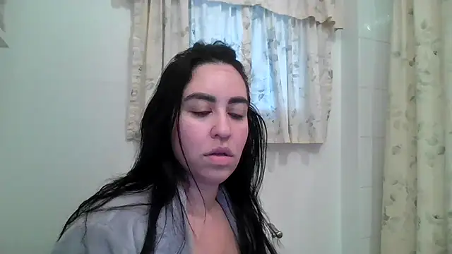 Snapshot of WetFlower69 chatting on June 18, 2026, 1:04 pm WetFlower69 online show from June 18, 2026, 1:04 pm