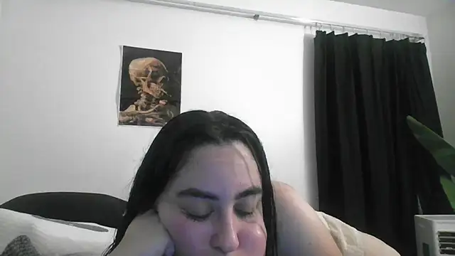 Snapshot of WetFlower69 chatting on July 17, 2026, 2:18 am WetFlower69 online show from July 17, 2026, 2:18 am