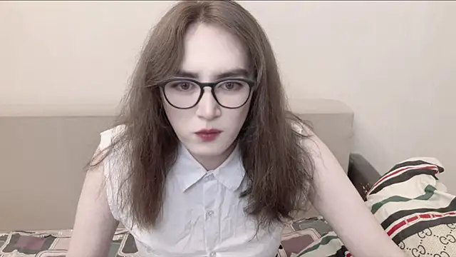 Snapshot of MinniMaksy chatting on July 12, 2026, 1:18 am MinniMaksy online show from July 12, 2026, 1:18 am