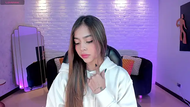 AmyDavis  online show from December 29, 2024, 5:12 pm