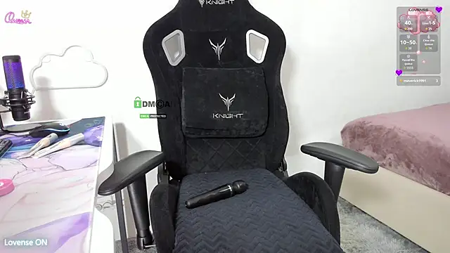 Snapshot of SkyqueenI chatting on February 16, 2026, 7:04 am SkyqueenI online show from February 16, 2026, 7:04 am