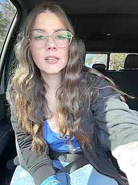 MaggyMayI online show from February 23, 2026, 3:42 pm