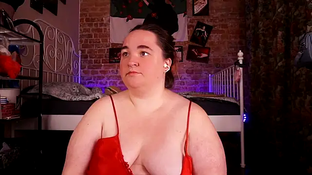 Evelively online show from October 10, 2025, 5:34 pm